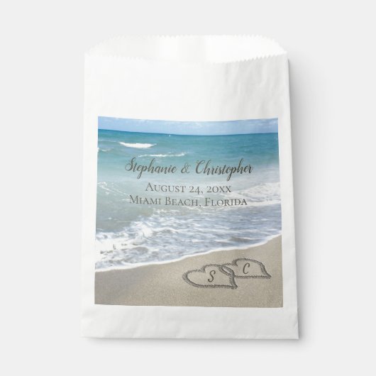 Beach Wedding Hearts in the Sand Elegant Geschenktütchen (Vorderseite)