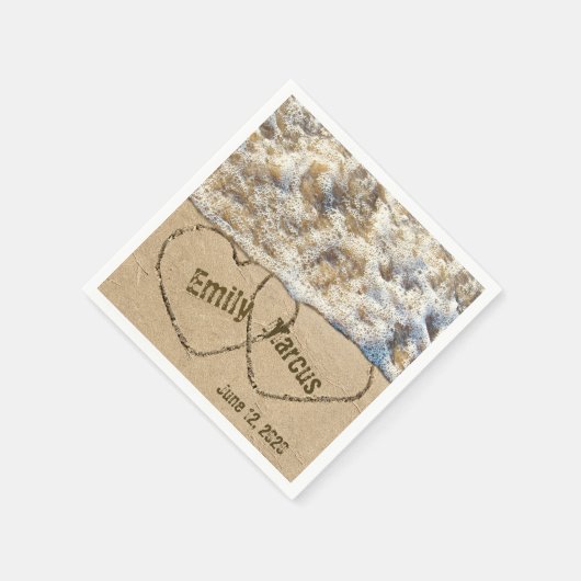 Beach Wedding Hearts mit Namen Serviette (Ecke)