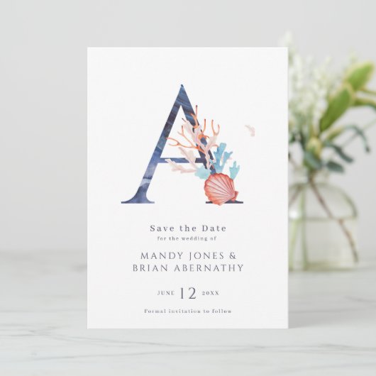 Beach Wedding Monogram Foto Save the Date (Stehend Vorderseite)
