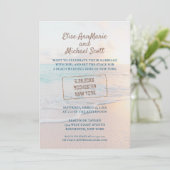 Beach Wedding Passport Briefmarke bei Zuhause Einladung (Stehend Vorderseite)