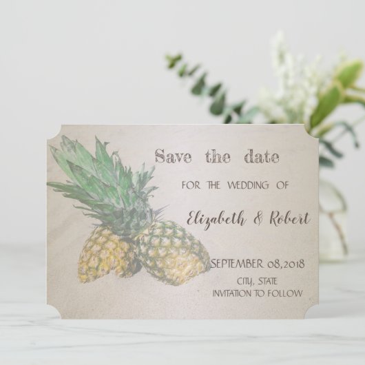 Beach Wedding Pineape Save the Date (Stehend Vorderseite)