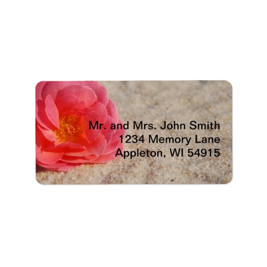 Beach Wedding Rose auf Sand Label Adressaufkleber (Vorne)