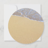 Beach Wedding Sand Dollar Round Invitations Einladung (Rückseite)