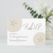 Beach Wedding Sand Dollar Wedding RSVP Karte (Stehend Vorderseite)