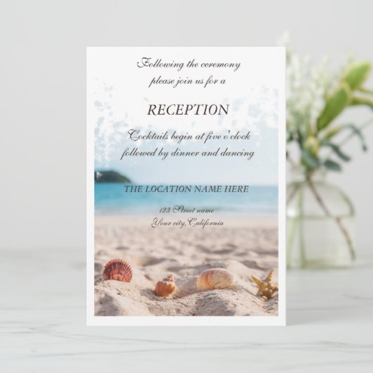 Beach Wedding, Sand, Seashells Empfang Einladung (Stehend Vorderseite)