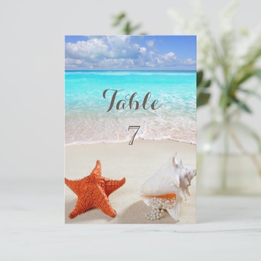 Beach Wedding Seashells Table Card Einladung (Stehend Vorderseite)