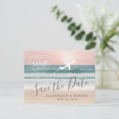 Beach Wedding Sunset Heart Flugzeug Save the Date Ankündigungspostkarte (Stehend Vorderseite)