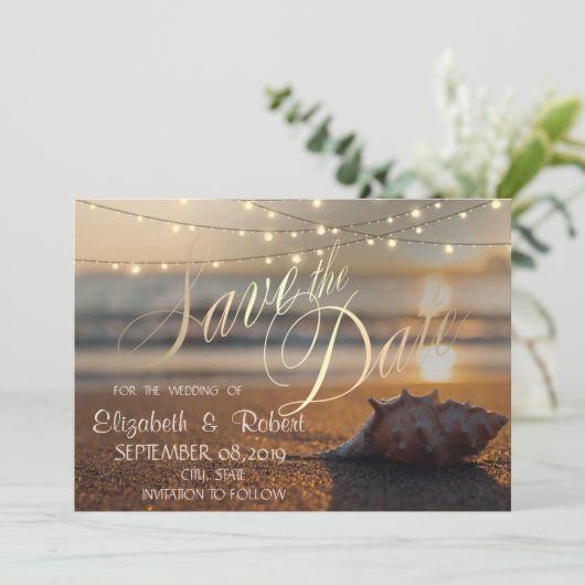 Beach Wedding Sunset Seashell Lights Save the Date (Stehend Vorderseite)