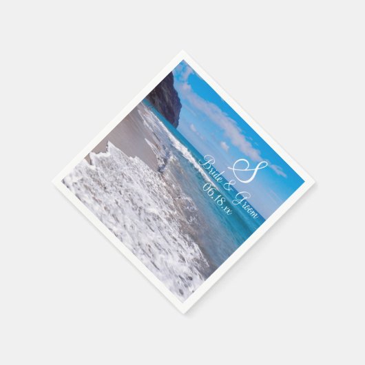 Beach Wedding Theme Monogram Date Briom Groom Name Serviette (Ecke)