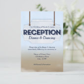 Beach Wedding White Wood Sign Empfang Card Einladung (Stehend Vorderseite)