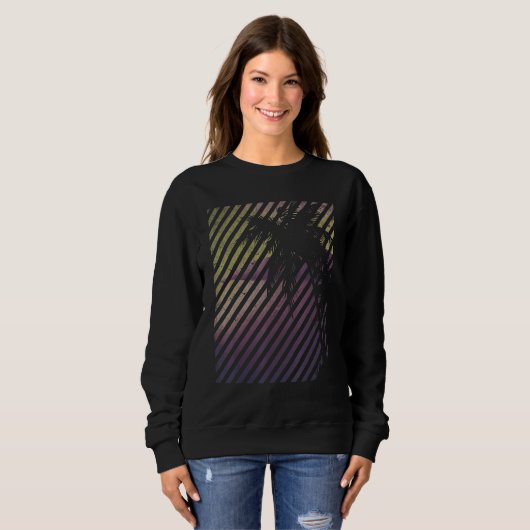 Beach With Sunset Stripes And Palm Trees Sweatshirt (Vorne ganz)