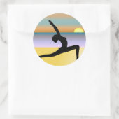 Beach Yoga Silhouette Posing Round Stickers (Tasche)