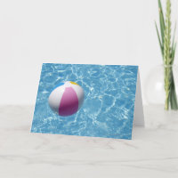 Beachball im Schwimmbad
