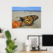 Beached Butterfly von TDGallery Poster (Heimbüro)