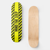 BEACHTEN SIE DEN SCHRITT SKATEBOARD (Vorderseite)