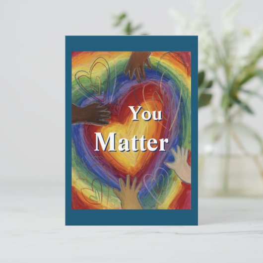 Beachten Sie die Rainbow-Herz-Karte. Dankeskarte (Stehend Vorderseite)