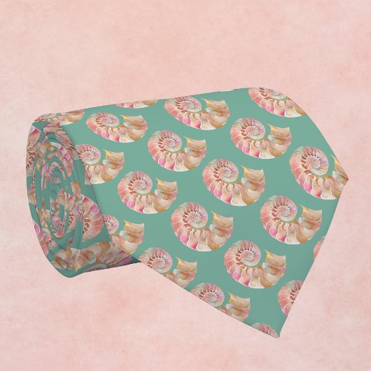 Beachy Monogram Nautilus Tote with Stylish Stripes Krawatte