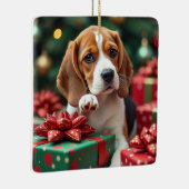 Beagle beim Einpacken von Weihnachtsgeschenken Mal Keramikornament (Rechts)