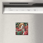 Beagle beim Einpacken von Weihnachtsgeschenken Mal Magnet (In Situ (Geschirrspüler))