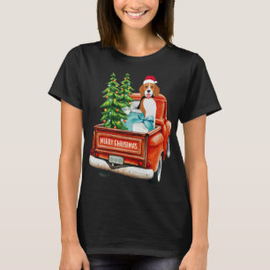 Beagle Dog Riding Red Truck Weihnachten T-Shirt