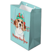 Beagle Dog Weihnachtsmannmütze Holiday String Bead Mittlere Geschenktüte (Rückseite Schrägansicht)