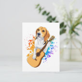Beagle Hund spielt akustische Gitarre Postkarte (Stehend Vorderseite)