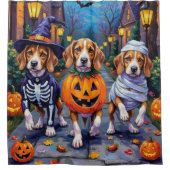 Beagle Hunde Trick-or-Treating in Halloween-Kostüm Duschvorhang (Vorderseite)