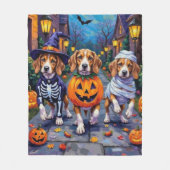 Beagle Hunde Trick-or-Treating in Halloween-Kostüm Fleecedecke (Vorderseite)
