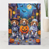 Beagle Hunde Trick-or-Treating in Halloween-Kostüm Karte (Vorderseite)