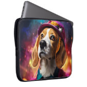 Beagle in einem rosa Hut Laptopschutzhülle (Vorne Rechts)
