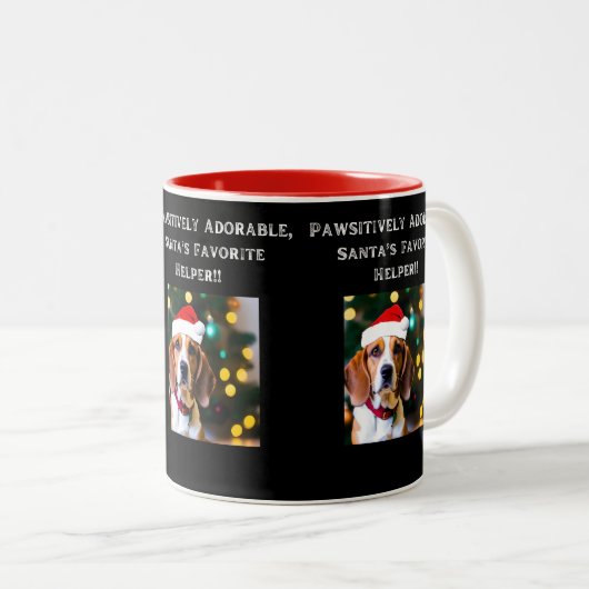 Beagle in Weihnachtsmannmütze auf Kaffee-Tasse Zweifarbige Tasse (VorderseiteRechts)