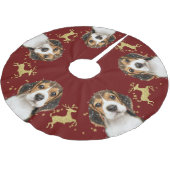 Beagle mit Gold Glitzer Hirsche Weihnachten | Rot Polyester Weihnachtsbaumdecke (Schrägansicht)