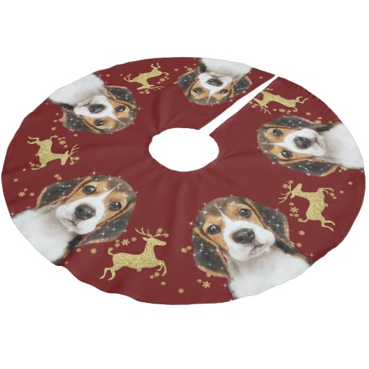 Beagle mit Gold Glitzer Hirsche Weihnachten | Rot Polyester Weihnachtsbaumdecke (Schrägansicht)