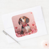 Beagle mit Rose - Valentinstag Quadratischer Aufkleber (Umschlag)