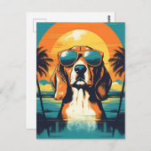 Beagle mit Sonnenbrille an einem tropischen Strand Postkarte (Vorne/Hinten)
