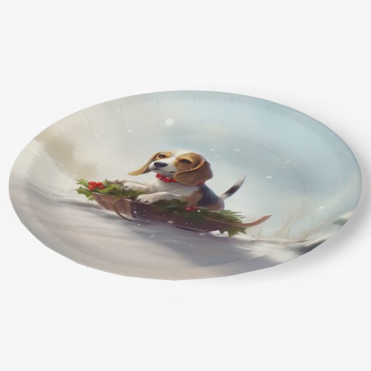 Beagle Weihnachtsschnee im Winter Pappteller (Schrägansicht)
