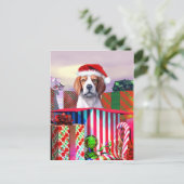 Beagle Weihnachtsüberraschung Feiertagspostkarte (Stehend Vorderseite)