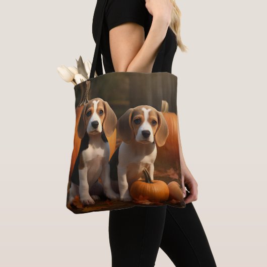 Beagle Welpe Herbst Kürbis Tasche (Von Nahem)
