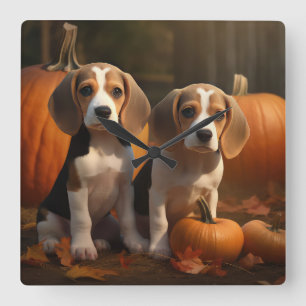 Beagle-Welpe Herbstfreude Kürbis Quadratische Wanduhr