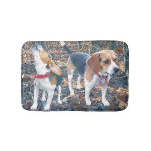 Beagles in der Holz-Beagle-Bad-Matte Badematte