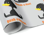 Beak-a-Boo! Cute Cartoon Duck with Funny Pun Geschenkpapier (Rolleneckpunkt)
