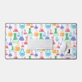 Beakers and Flask Fun Science Pattern Monogram Schreibtischunterlage (Tastatur & Maus)