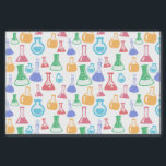 Beakers and Flask Fun Science Pattern Seidenpapier<br><div class="desc">Gemustertes Gewebepapier mit einem lustigen und bunten Muster. Wissenschaftler schauen mit Beakern und Flaschen verschiedener Formen und Größen in hellen,  fröhlichen Farben.</div>