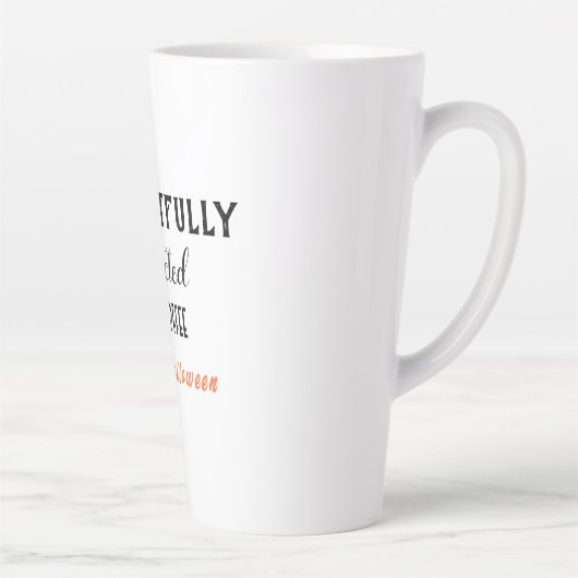 beängstigend auf Kaffeehaus angewiesen Milchtasse (Rechts)