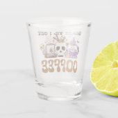 Beängstigend, bis ich Kaffee bekomme Schnapsglas (Rückseite)