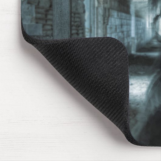 Beängstigend Viktorianischer Girl Ghost in der Hal Mousepad (Ecke)