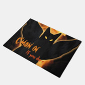 Beängstigende Katze Halloweens Fußmatte (Schrägansicht)