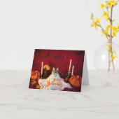 Beängstigende Katze im sonnigen Halloween-Kostüm Karte (Gelbe Blume)