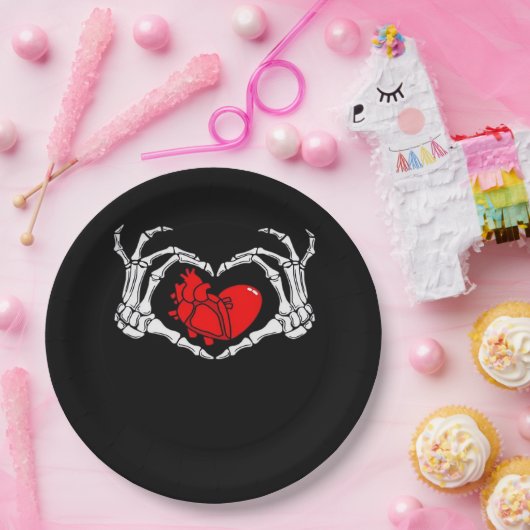 Beängstigende Skeletthandschuhe und rotes Herz, cr Pappteller (Party)