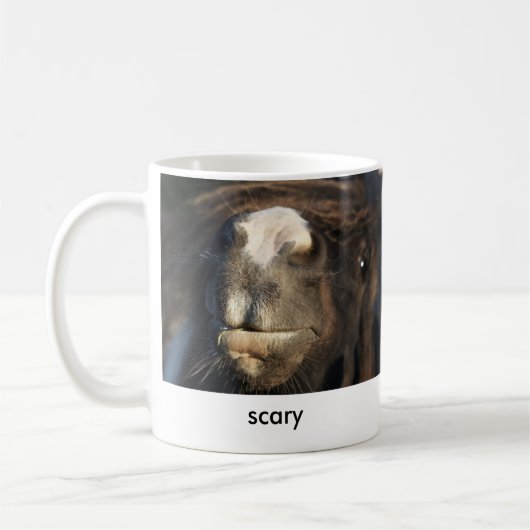 Beängstigende Tasse (Links)